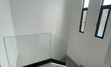 CASA EN RENTA SEMI AMUEBLADA CON PISCINA CERCA DE GRAN SANTA FE NORTE