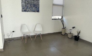 CASA EN RENTA SEMI AMUEBLADA CON PISCINA CERCA DE GRAN SANTA FE NORTE