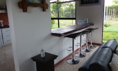 ALQUILER AMOBLADO - CASA CAMPESTRE   LA TEBAIDA