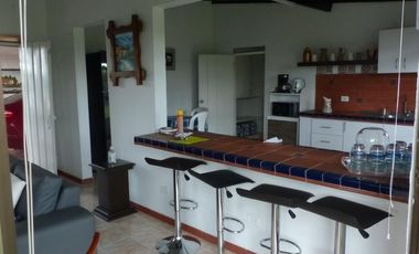 ALQUILER AMOBLADO - CASA CAMPESTRE   LA TEBAIDA