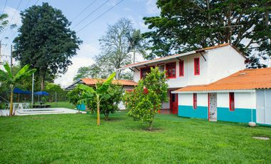 ALQUILER AMOBLADO - CASA CAMPESTRE   LA TEBAIDA