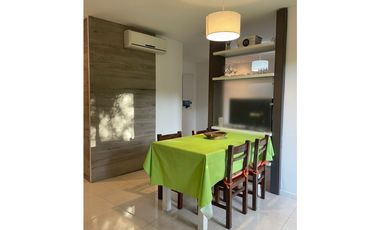 Departamento dos ambientes, a pasos del mar. Parrilla,Cochera,Piscina