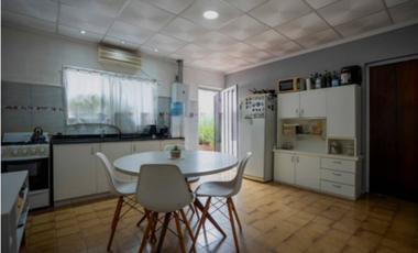 VENTA EN LA PLATA - DEPARTAMENTO DE DOS DORMITORIOS