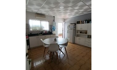 VENTA EN LA PLATA - DEPARTAMENTO DE DOS DORMITORIOS
