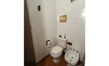 VENTA EN LA PLATA - DEPARTAMENTO DE DOS DORMITORIOS