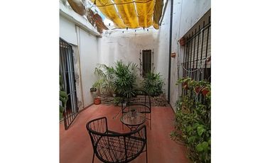 VENTA EN LA PLATA - DEPARTAMENTO DE DOS DORMITORIOS
