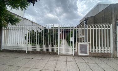 VENTA CASA 3 AMBIENTES CON COCHERA RAFAEL CASTILLO