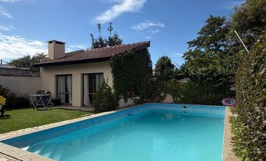 CASA EN VENTA EN PEHUAJO CON PILETA
