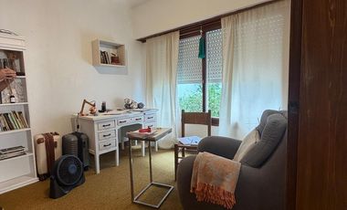 CASA EN VENTA EN PEHUAJO CON PILETA