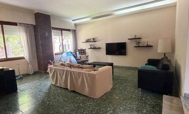CASA EN VENTA EN PEHUAJO CON PILETA
