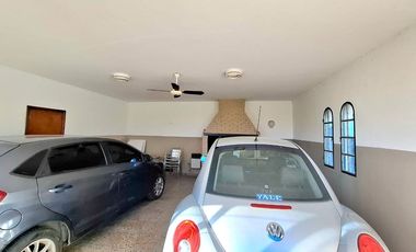 CASA EN VENTA EN CARLOS CASARES CON PILETA