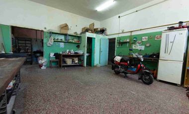 VENTA DEPOSITO EN RAMOS MEJIA 300MTS