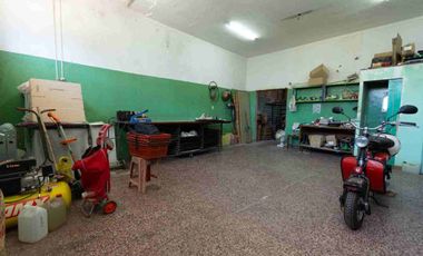 VENTA DEPOSITO EN RAMOS MEJIA 300MTS
