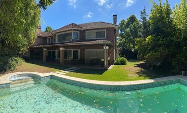 ALQUILER CASA AMOBLADA  (PREMIUM)  4 AMB C/PILETA