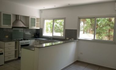 Casa en alquiler en Los Sauces Nordelta