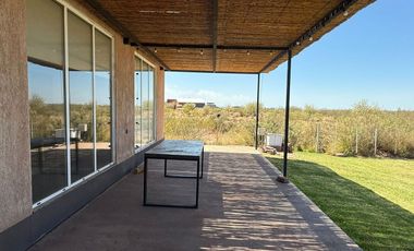 VENTA DE CASA AMOBLADA, CHOCON MEDIO