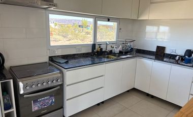 VENTA DE CASA AMOBLADA, CHOCON MEDIO