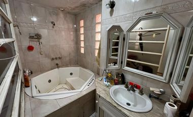 VENTA CASA EN MENDOZA, SAN MARTIN