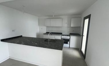 DUPLEX EN VENTA 3 DORM B°GOLF V.NUEVA 1° CATEGORIA