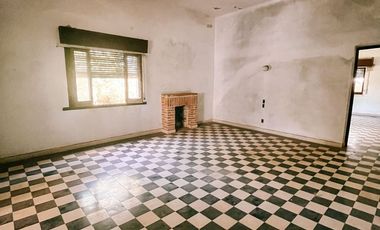 SE ALQUILA CASONA  CON  VISTA AL  RIO, ZONA NORTE