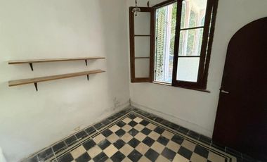 SE ALQUILA CASONA  CON  VISTA AL  RIO, ZONA NORTE