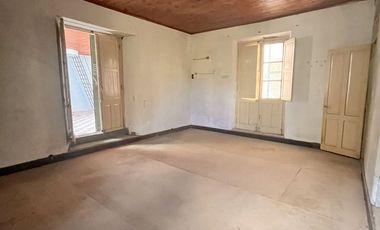 SE ALQUILA CASONA  CON  VISTA AL  RIO, ZONA NORTE