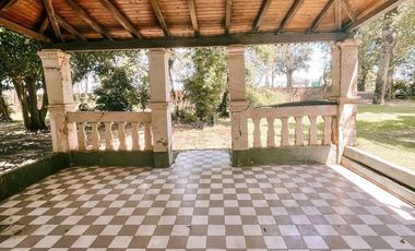 SE ALQUILA CASONA  CON  VISTA AL  RIO, ZONA NORTE