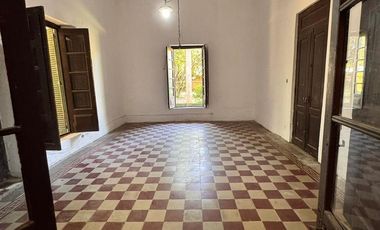 SE ALQUILA CASONA  CON  VISTA AL  RIO, ZONA NORTE