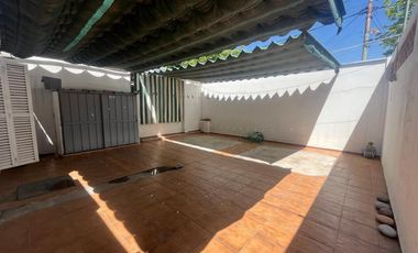 ALQUILER CASA 3 DORM. DOBLE PATIO, GODOY CRUZ.