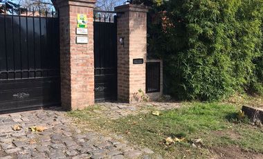 CASA 4 AMBIENTES VENTA VILLA DE MAYO PILETA 2000m2