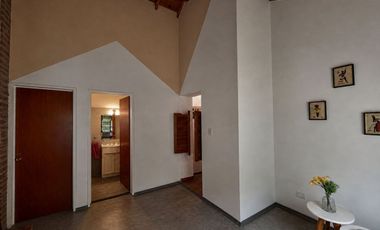 CASA 4 AMBIENTES VENTA VILLA DE MAYO PILETA 2000m2