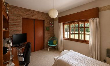 CASA 4 AMBIENTES VENTA VILLA DE MAYO PILETA 2000m2