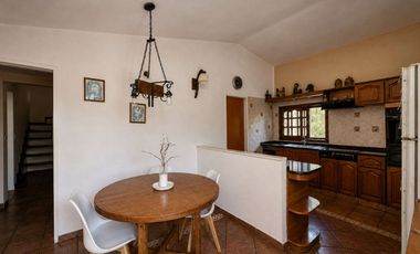 CASA 4 AMBIENTES VENTA VILLA DE MAYO PILETA 2000m2