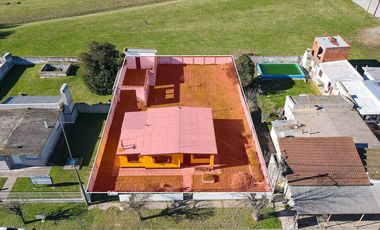VENTA CASA 2 DORM. EN VILLA CACIQUE