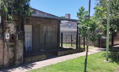 Se Vende Casa 2 dormitorios-Avellaneda