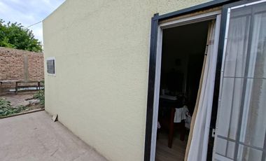 CASA DE 3 HABITACIONES. BARRIO OBRERO, RAWSON