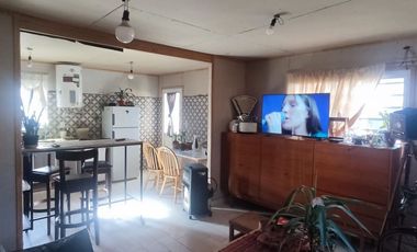 CASA 3 AMBIENTE VENTA BARRIO SANTA ANA GLEW