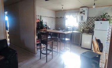 CASA 3 AMBIENTE VENTA BARRIO SANTA ANA GLEW