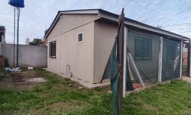 CASA 3 AMBIENTE VENTA BARRIO SANTA ANA GLEW