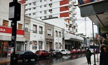 Venta 4 ambtes c/patio- S Martín Centro-A/Crédito