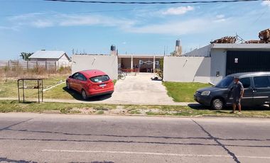 Casa en construcción en Ministro Rivadavia