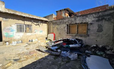 GALPÓN EN VENTA EN TEMPERLEY DOBLE INGRESO 485m2