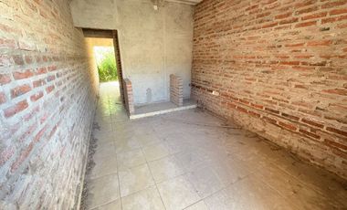 Casa mas complejo de 3 dptos. a terminar