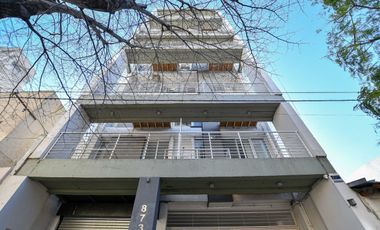 COCHERA CUBIERTA EN VENTA LA PLATA