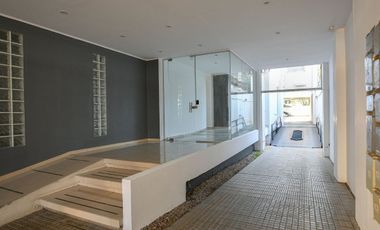 COCHERA CUBIERTA EN VENTA LA PLATA