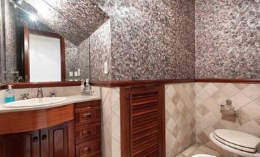 VENTA CASA QUILMES OESTE 3 PLANTAS 5 ambientes