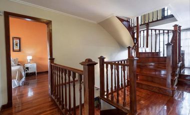 VENTA CASA QUILMES OESTE 3 PLANTAS 5 ambientes