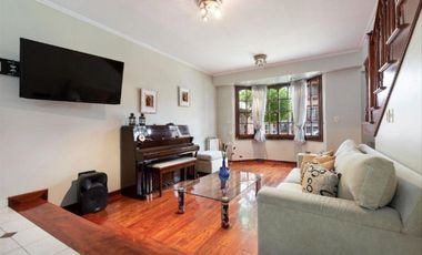 VENTA CASA QUILMES OESTE 3 PLANTAS 5 ambientes