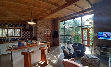 VENTA CASA 3 AMB CON PARQUE BARRIO ACANTILADOS