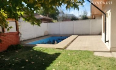 Casa en Venta en Chacabuco a pasos de Colegio Marista